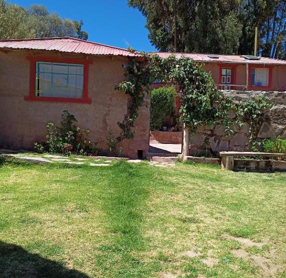 호스텔 Taquile Familia Celso