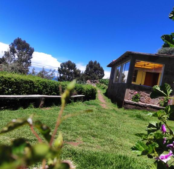 호스텔 Taquile Familia Celso