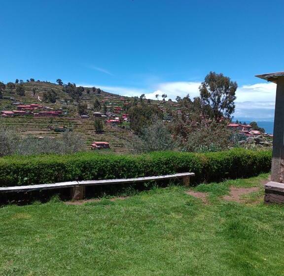 호스텔 Taquile Familia Celso