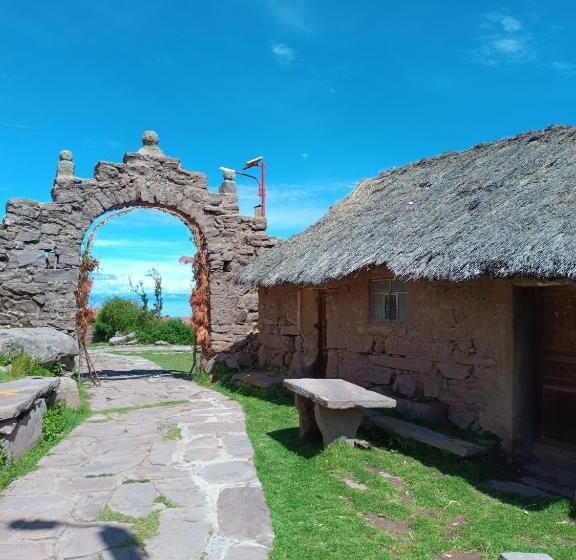 호스텔 Taquile Familia Celso