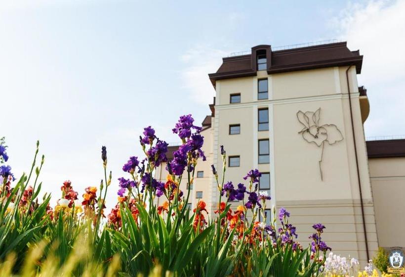 Apartament Hotel By Derenivska Kupil