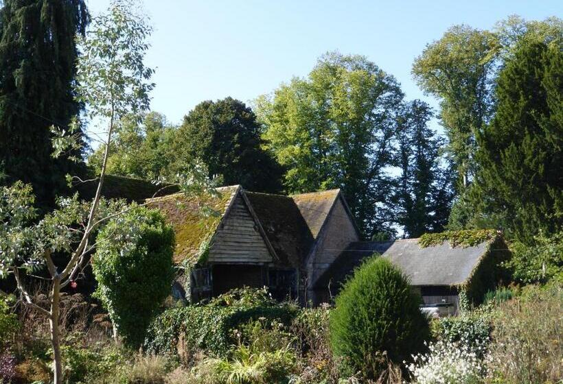Bed and Breakfast Home Farm House