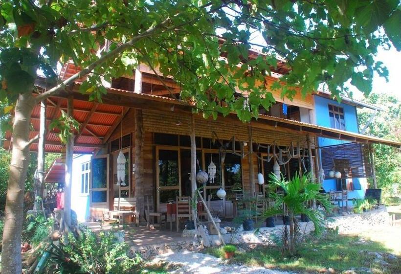 مبيت وإفطار Oro Beach Houses