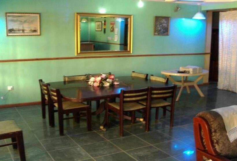 Bed and Breakfast Sampson S Guesthouse Company Ltd