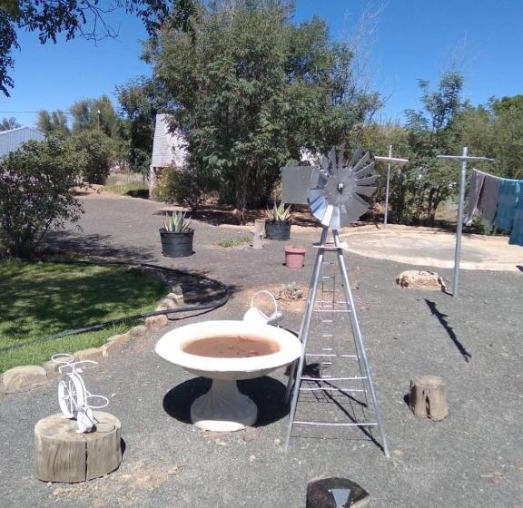 민박 Sutherland Guest House