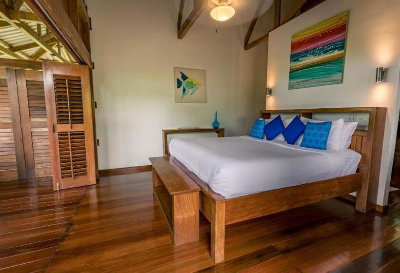 민박 The Hummingbird