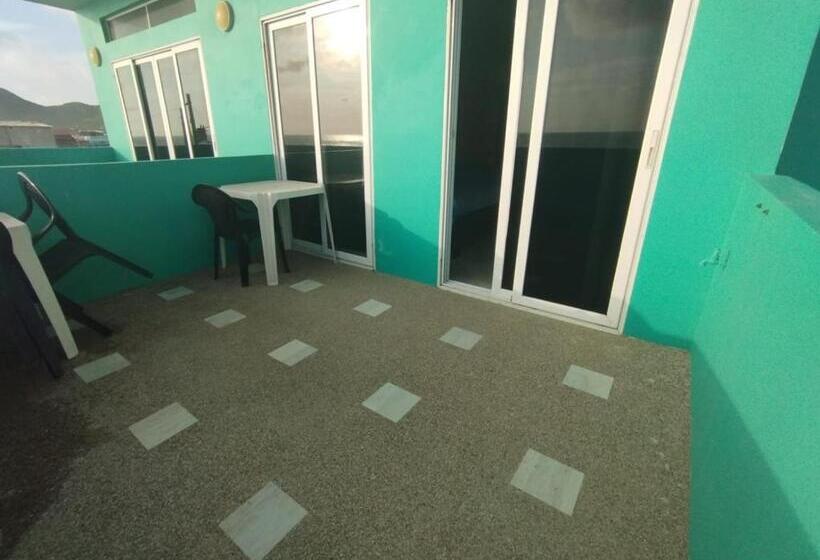 Bed & Breakfast The Lookout Beach