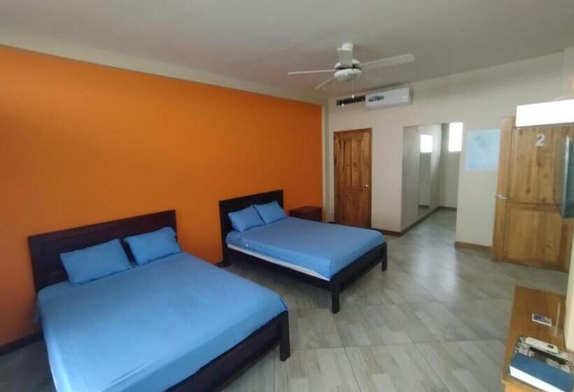 Bed & Breakfast The Lookout Beach