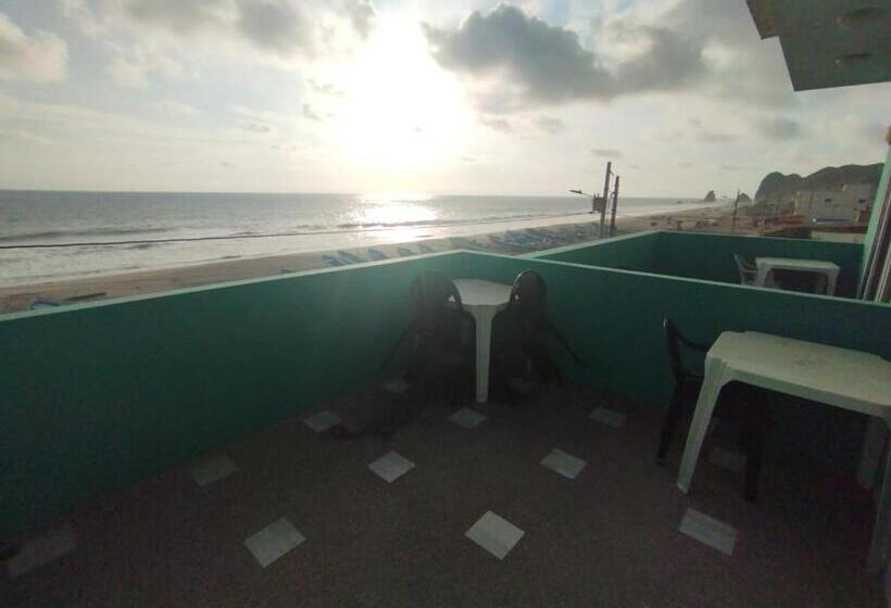 Bed & Breakfast The Lookout Beach