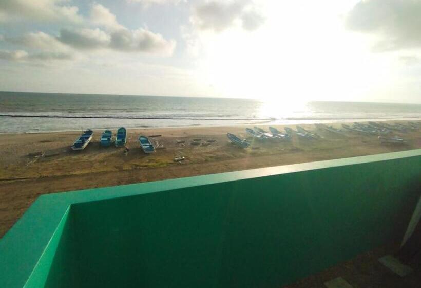 مبيت وإفطار The Lookout Beach