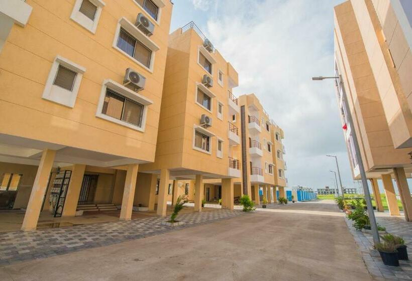 Budget Inn Service Apartments   Tiger Plaza