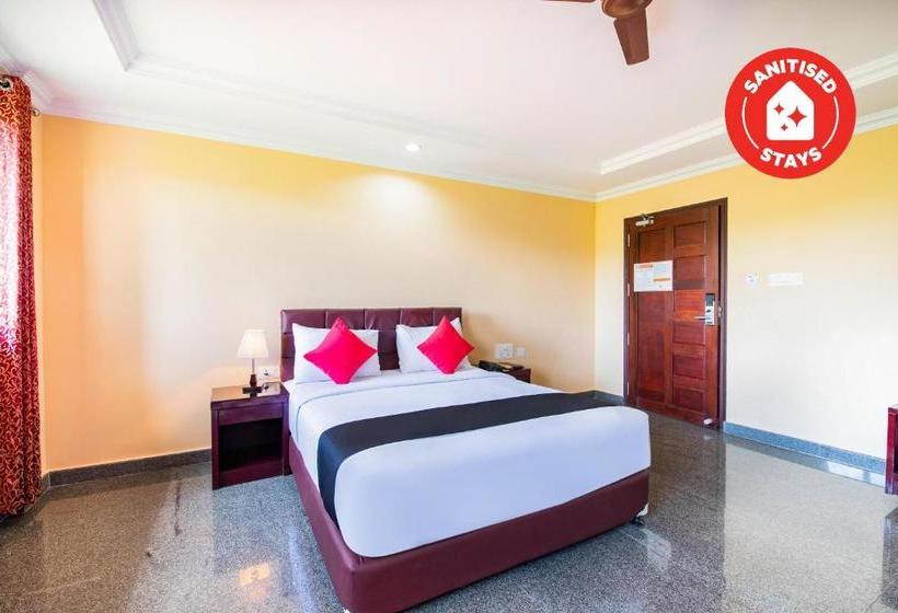 Hotel Capital O 22439 Ratna Forever