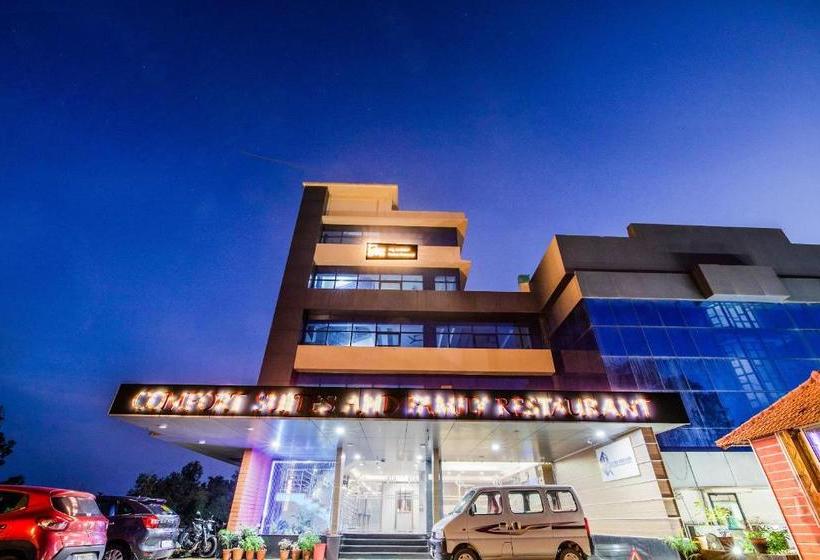 Hotel Capital O 22439 Ratna Forever