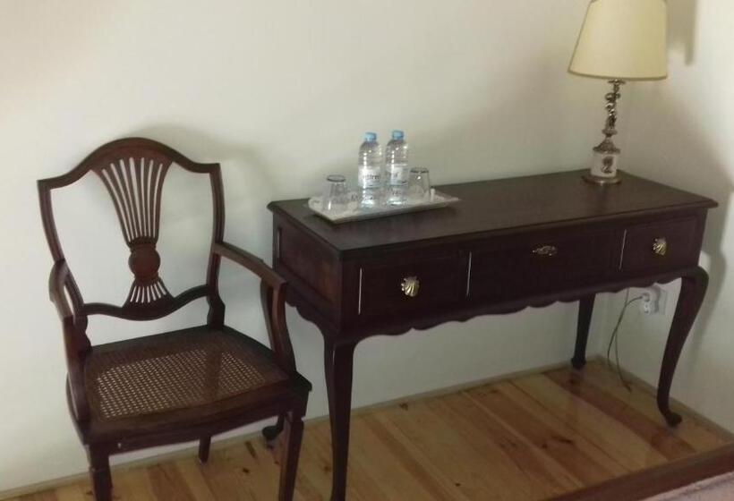 فندق Casa De Besteiros