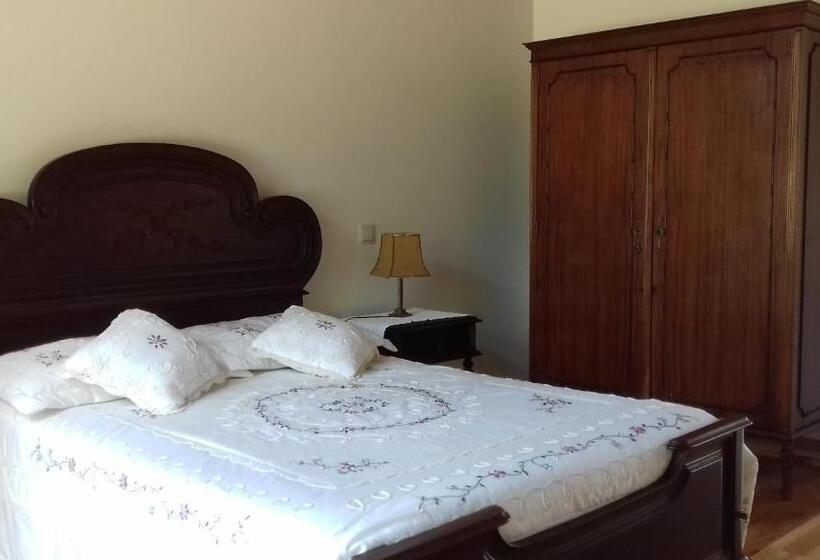 فندق Casa De Besteiros