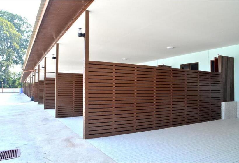 בית מלון כפרי Chao Phraya Home