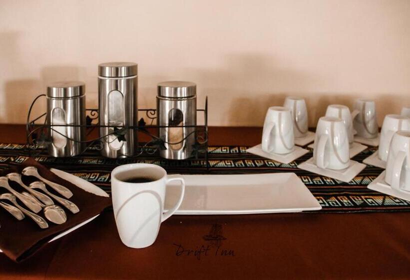 Отель Drift Inn Cayo