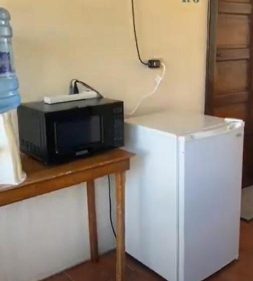 Отель Drift Inn Cayo