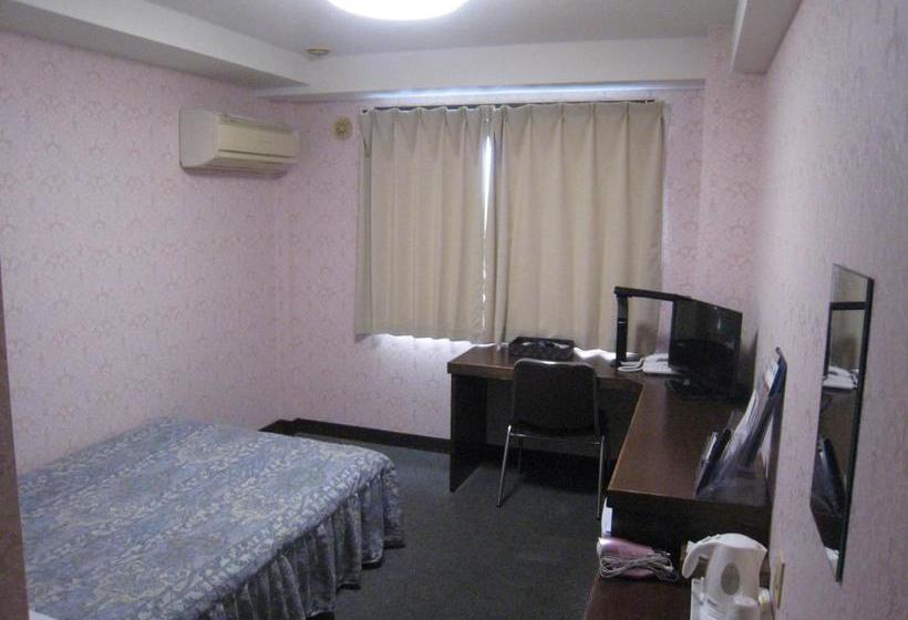 בית מלון כפרי First  Taketoyo