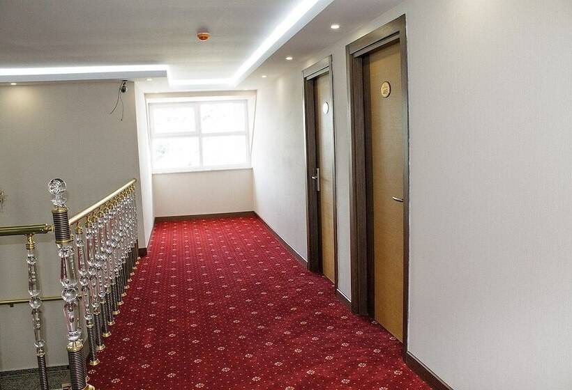 Отель Green Valley Savsat