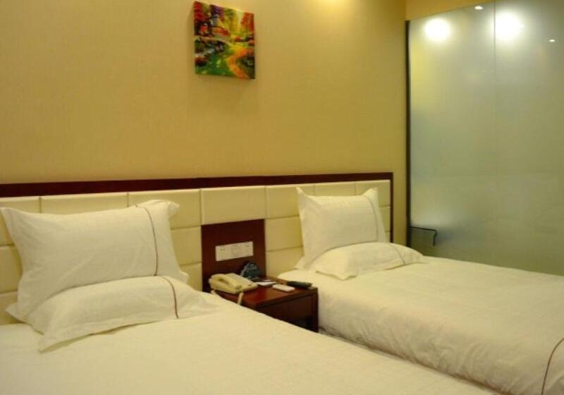 Отель Greentree Inn Shanxi Luliang Fengshan Road Central Park Express