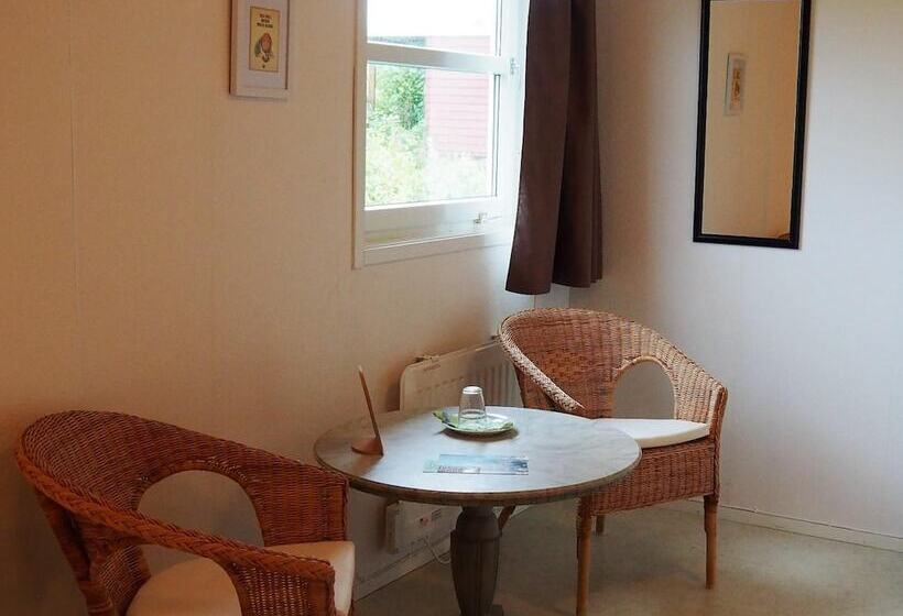 ホテル Hillesgården