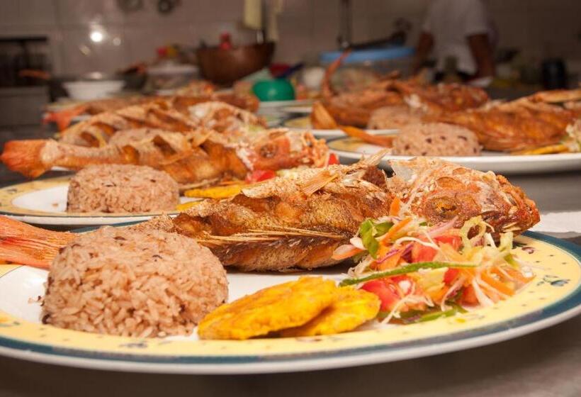 酒店 Hospedaje Yarisnori