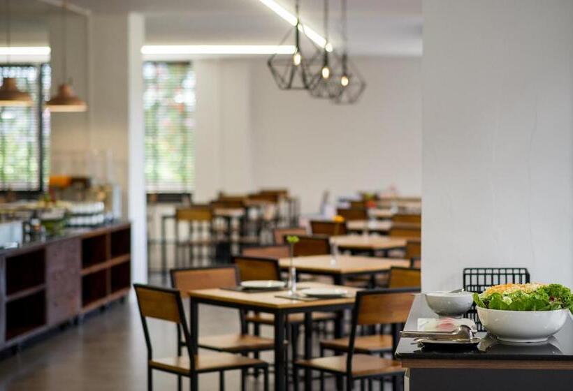 Отель Ichapter Suvarnabhumi