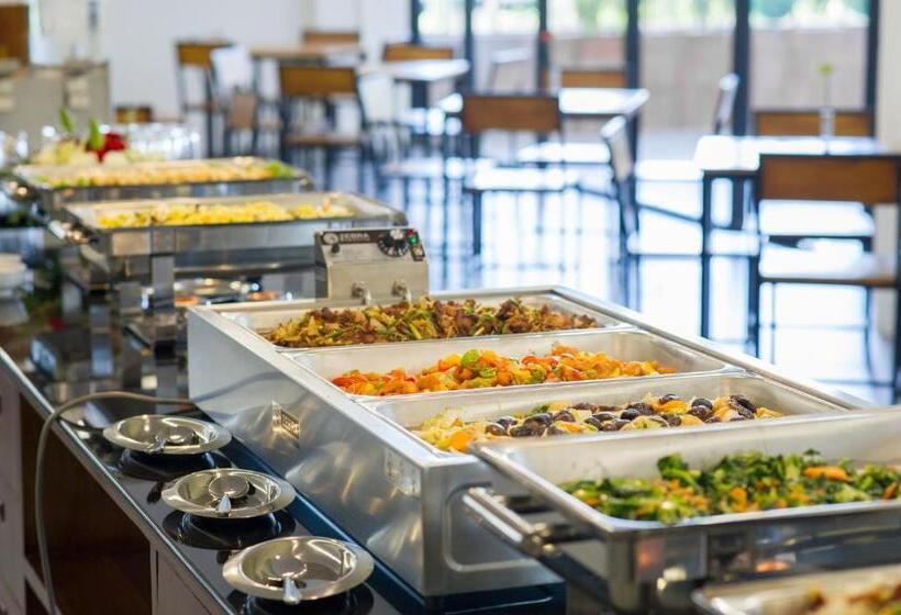 Отель Ichapter Suvarnabhumi