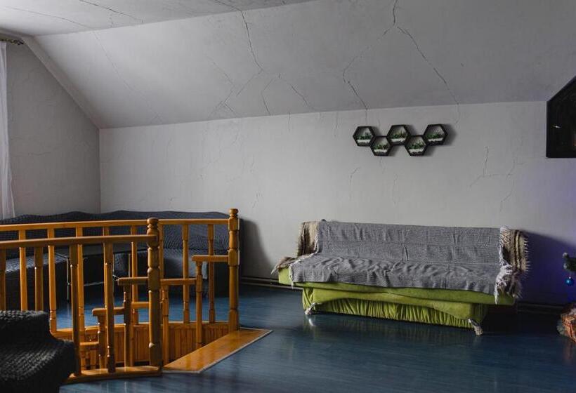 בית מלון כפרי Kolyba Opryshkiv