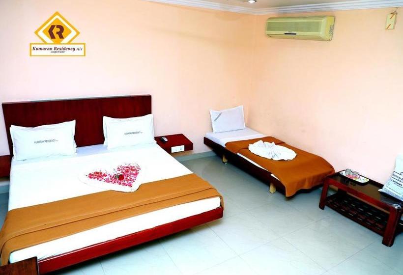 호텔 Kumaran Residency