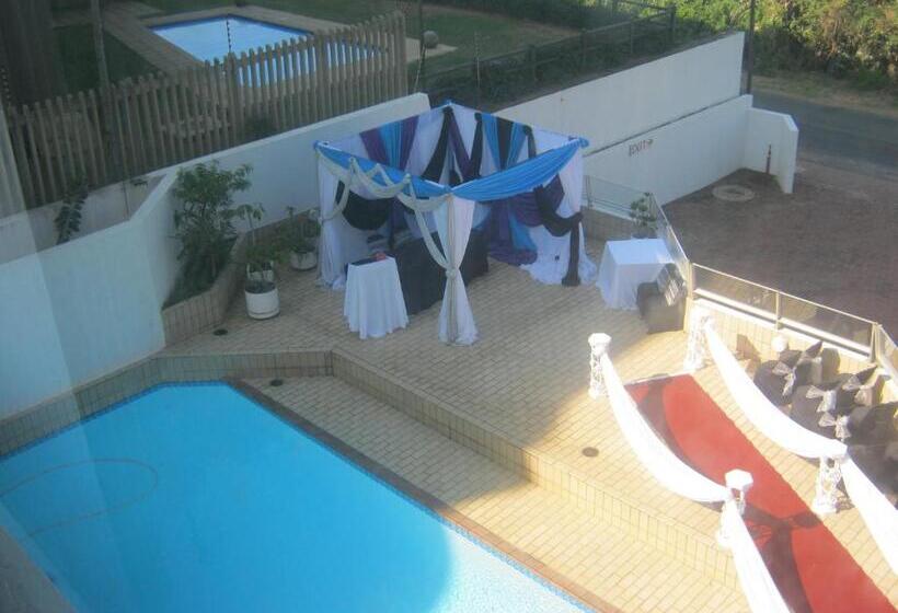 בית מלון כפרי La Mercy Beach