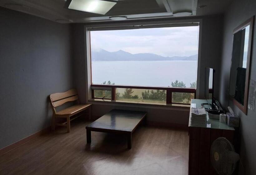 酒店 Namhae Beach