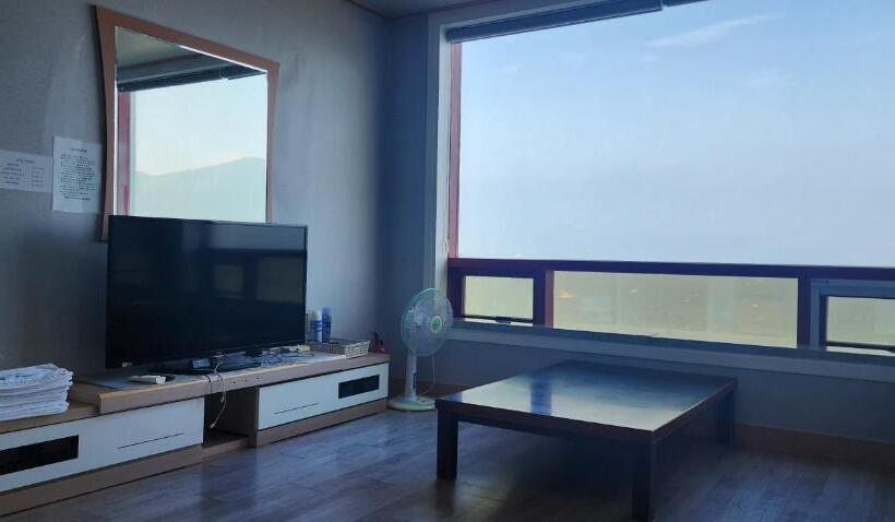 酒店 Namhae Beach