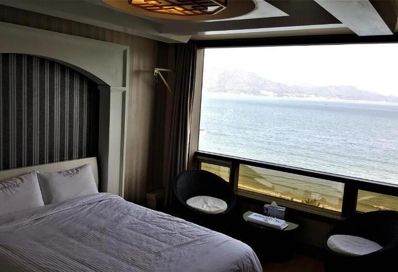 酒店 Namhae Beach