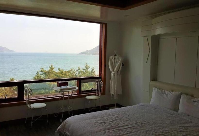 酒店 Namhae Beach
