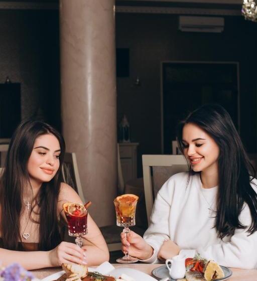 فندق New Continent