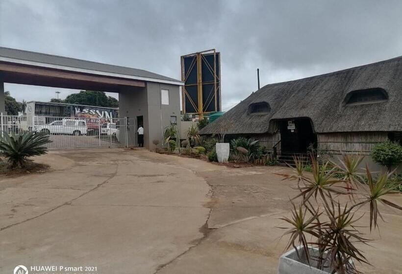 בית מלון כפרי Nongoma Lodge & Inn Cc