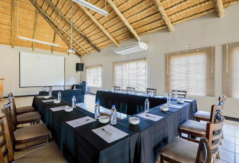 בית מלון כפרי Nongoma Lodge & Inn Cc