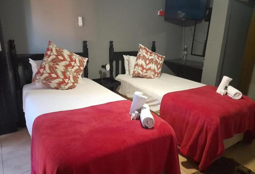 Отель Nongoma Lodge & Inn Cc