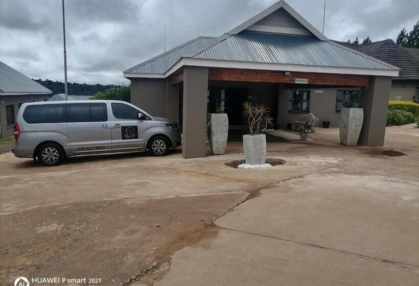 בית מלון כפרי Nongoma Lodge & Inn Cc