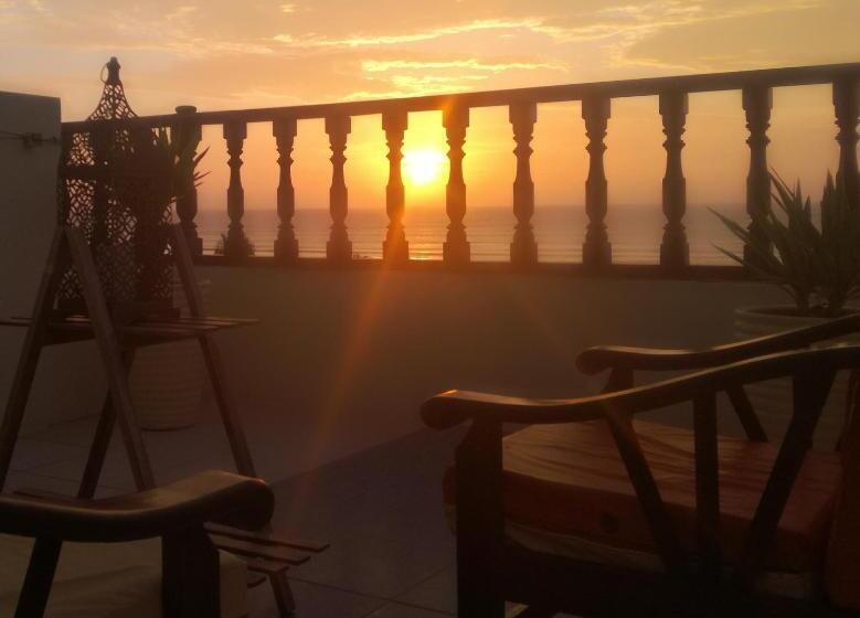 ホテル Nuevo Amanecer