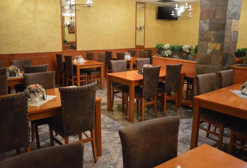 酒店 Olga
