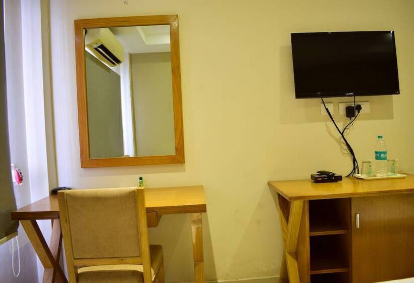 ホテル Pams Residency