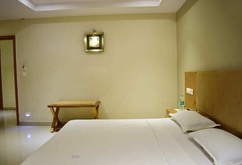 ホテル Pams Residency