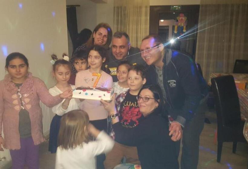 Отель Pensiunea Eden