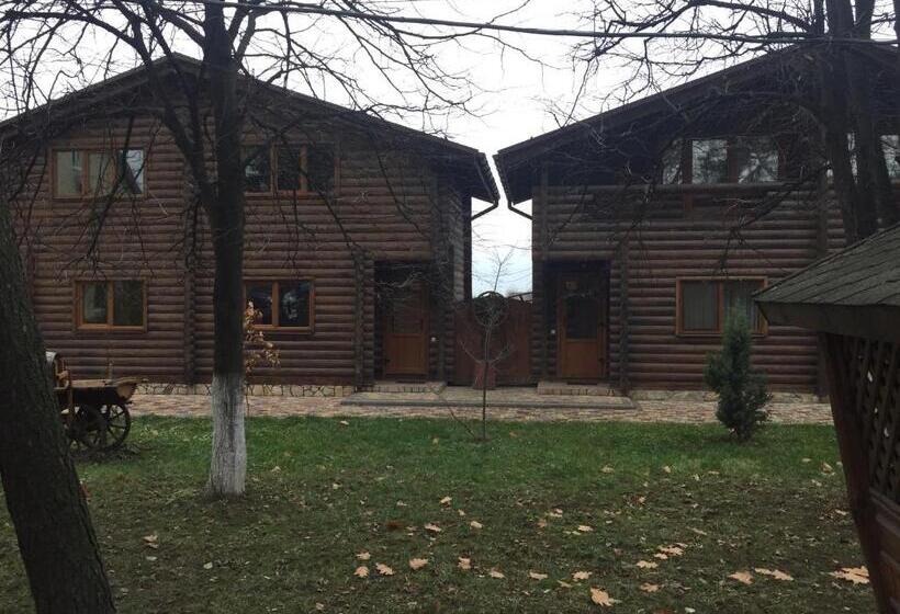 호텔 Podilskii Dvir