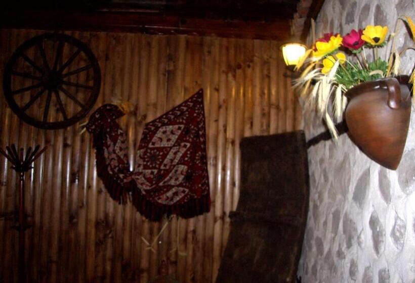 فندق Popsokol House