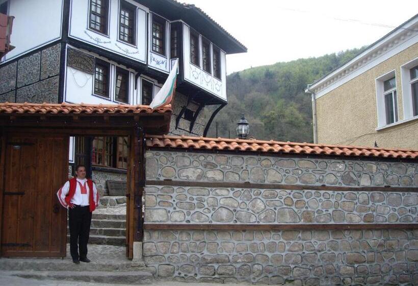 فندق Popsokol House