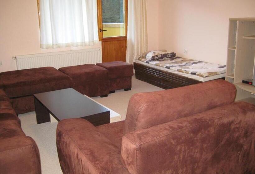 فندق Restaurant Popini Laki